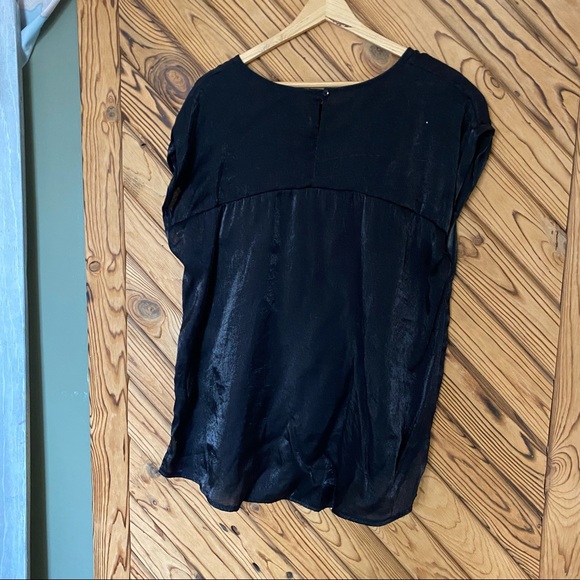 Reitmans Shiny Black Top - Picture 3 of 3